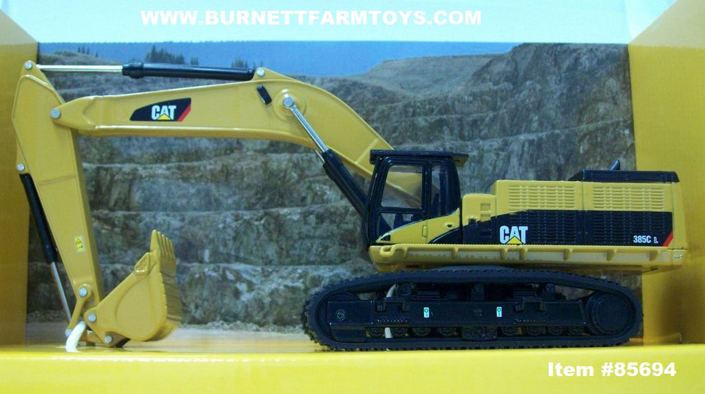 1:64 Cat® 385C L Hydraulic Excavator — Diecast Masters America