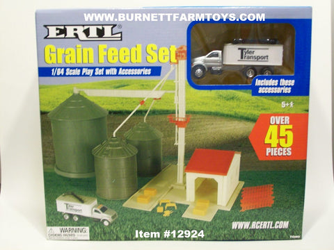 Item #12924 Grain Feed Set - 1/64 Scale - Ertl / Tomy