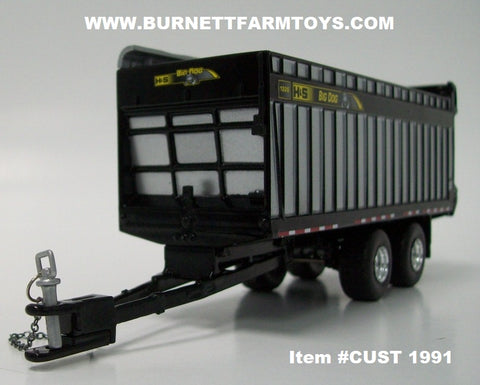 Item #CUST 1991 Gray Black Trim Black Frame Tandem Axle H&S Big Dog Forage Box Single Door - 1/64 Scale - SpecCast